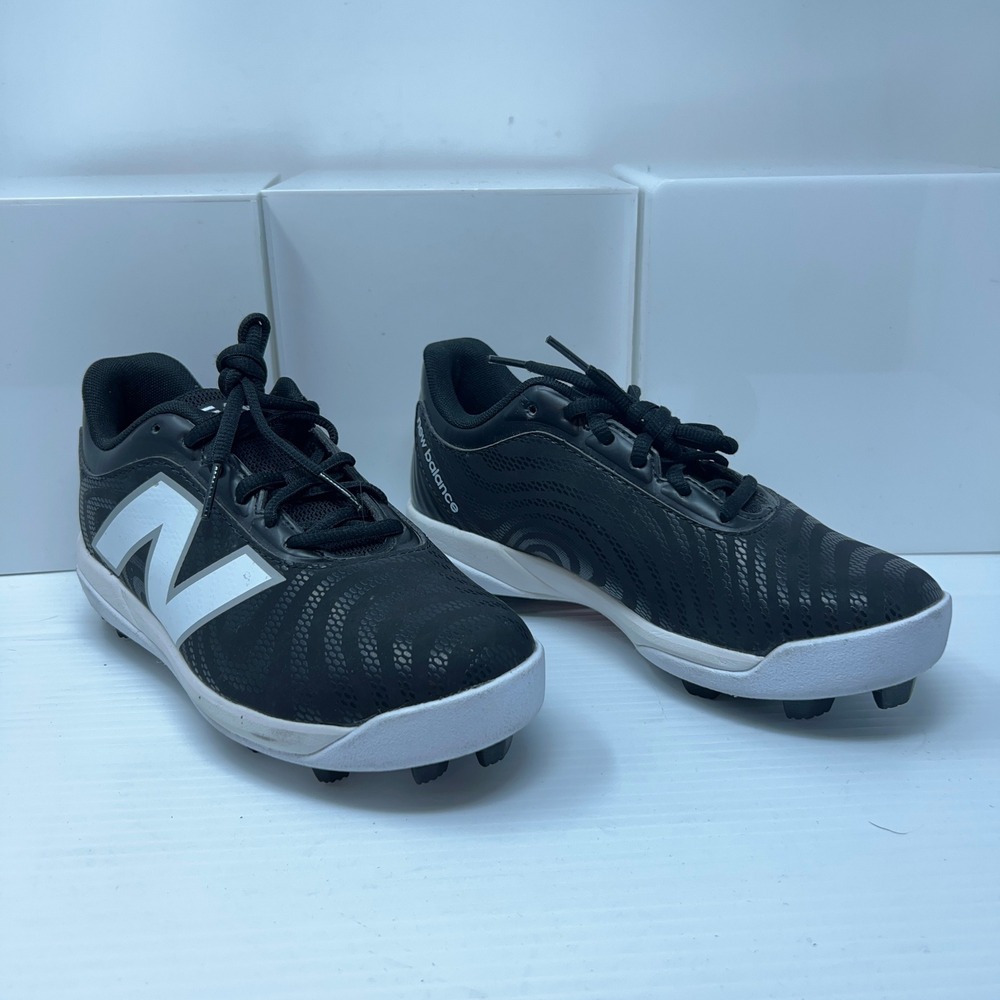 New Balance Boys 4.5 Black 4040v7 Molded Baseball Cleats J4040BK7 New *Flaw